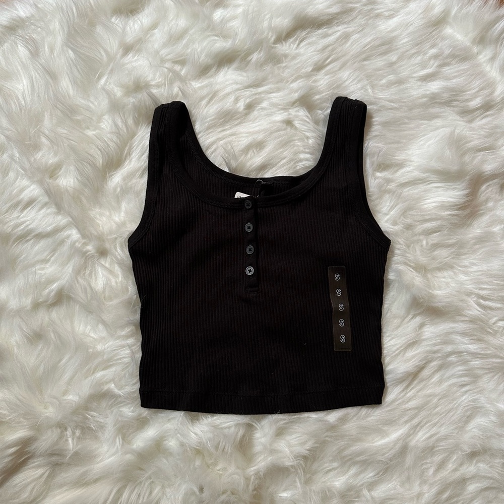 uniqlo black tank